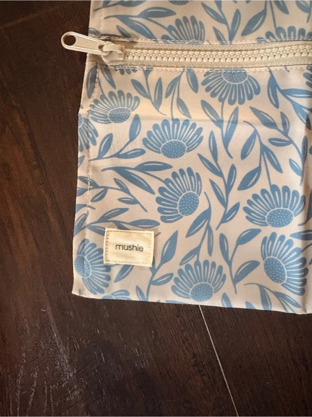 NWOT Mushie Blue Flowers Water Resistant Wet Bag